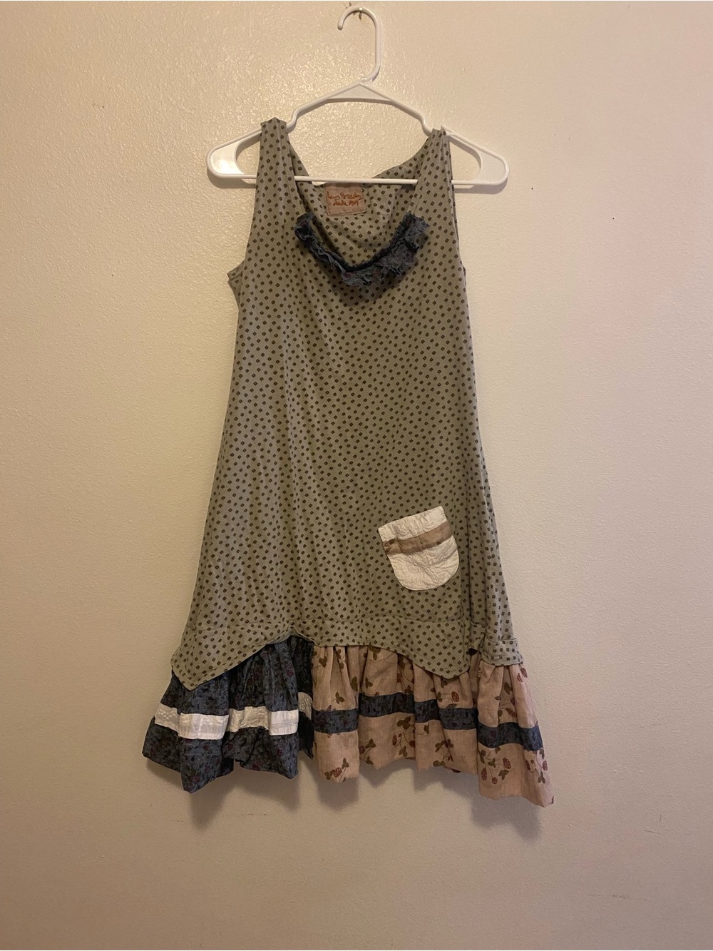 Sleeveless Olive Green Polka Dot Midi Dress with Tiered Hem